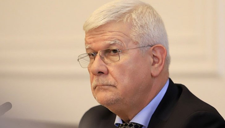  Главчев поиска „главата“ на Кирил Вътев