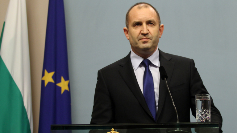 Радев заминава за Ватикана по повод 24-и май