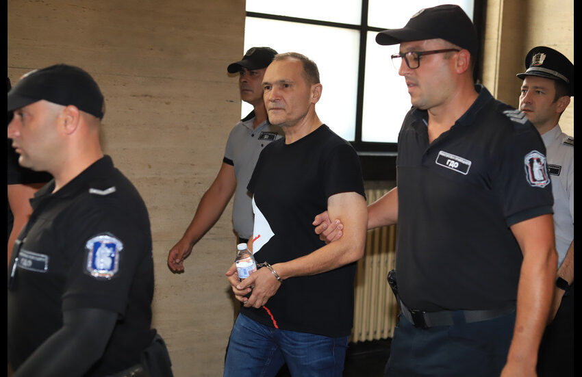  Божков пристигна в Софийския градски съд