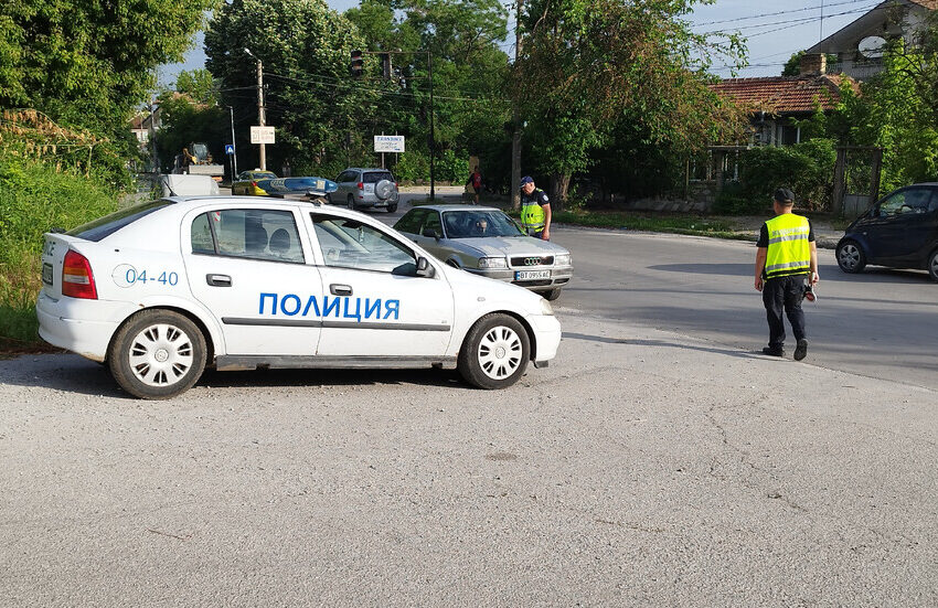  Полицейска блокада в Горна Оряховица, причината е купен вот