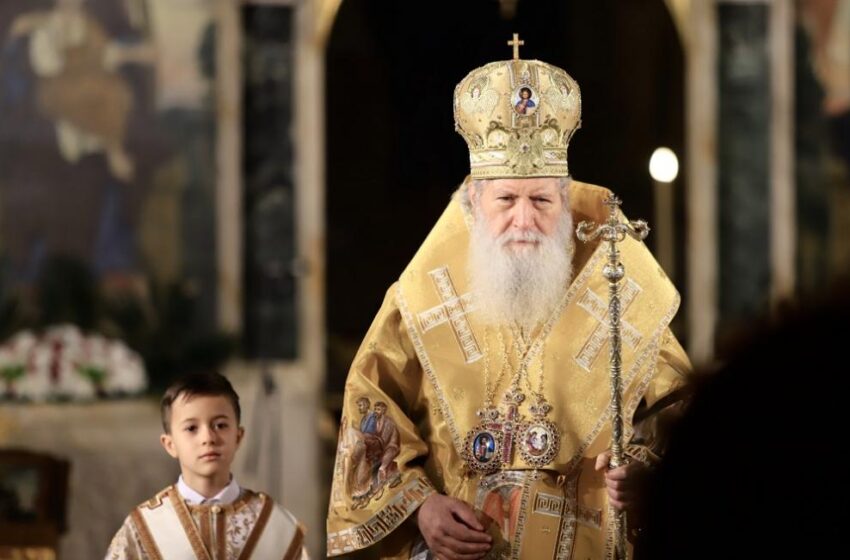  Състоянието на Патриарх Неофит се подобрява