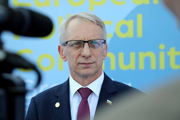  Денков обеща плавен преход към служебния кабинет