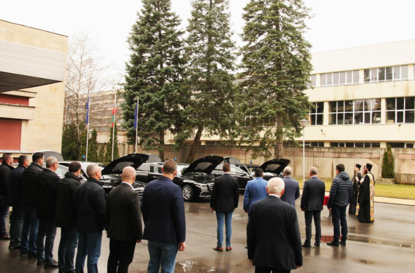  НСО се похвали с нови коли