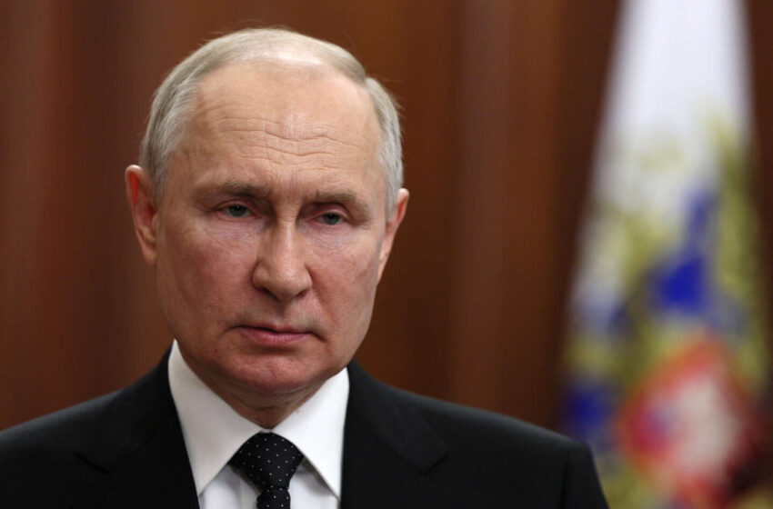  Путин определи като „глупаци“ управляващите Украйна