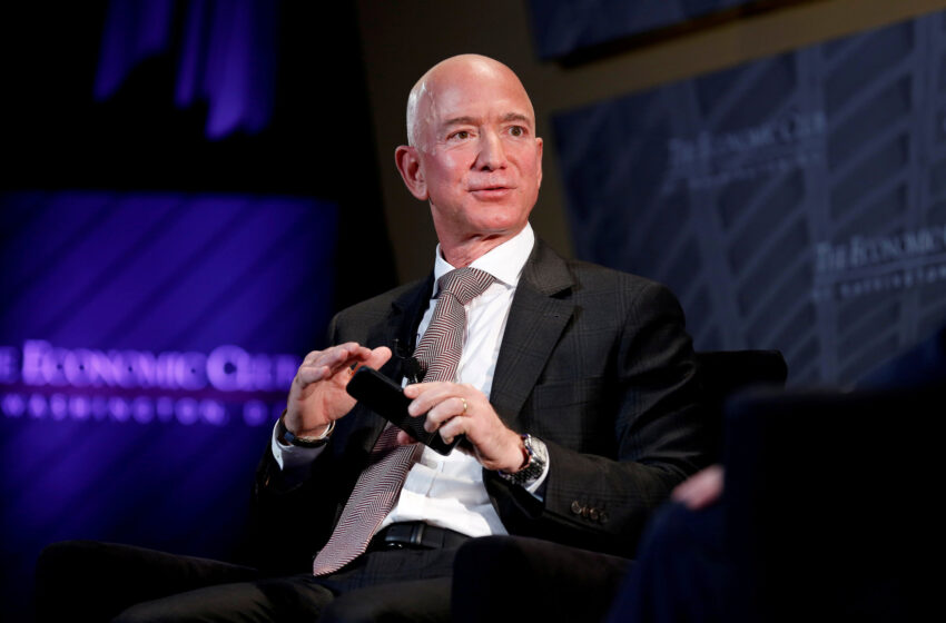 Джеф Безос се оттегля като изпълнителен директор на Amazon