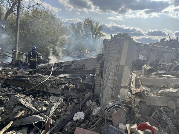  Руски ракети удариха хотел в центъра на Харков