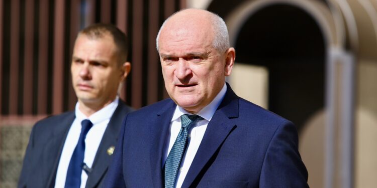  Главчев за отказа на Митов: Нямам план Б за МВнР