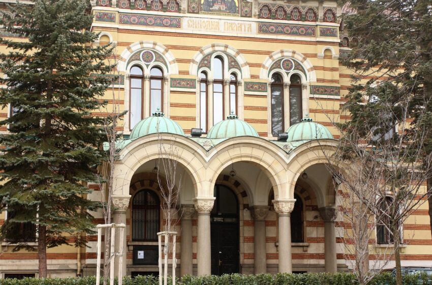  Светият синод се събира на заседание