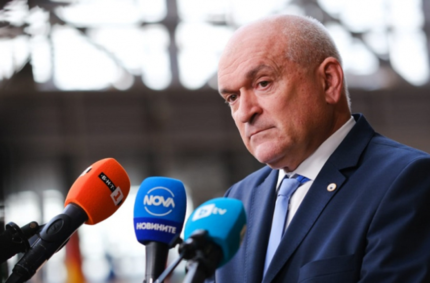 Главчев: Има двама загинали при автиокатастрофата