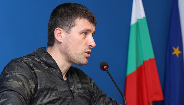  Михайлов: Целият изборен процес бе пълен фарс
