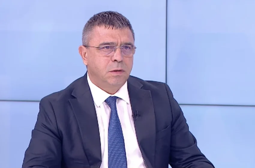  Вътрешният министър: Постъпката на директора на Народния театър беше неуместна