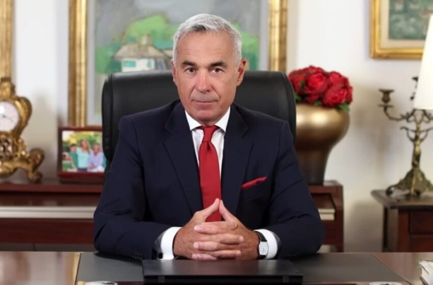  Независимият кандидат Калин Джорджеску води на първия тур на президентските избори в Румъния