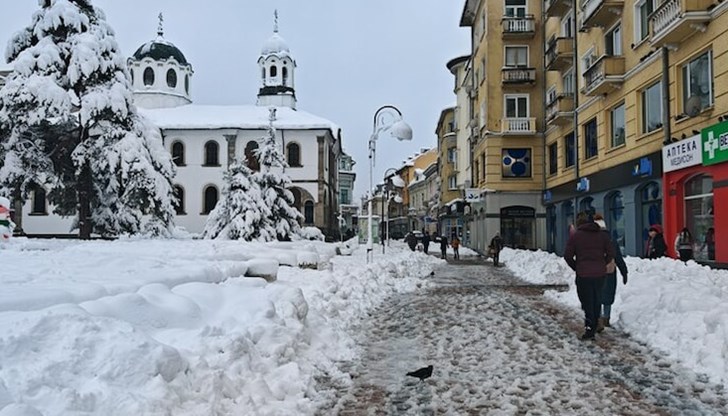  В Габрово все още стотици домакинства са без ток
