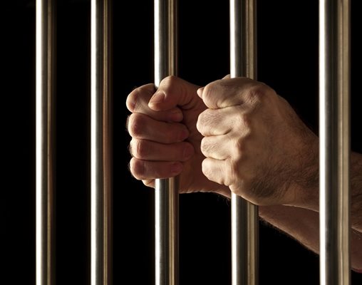  Двама души са задържани заради открития в Смолян незаконен арсенал