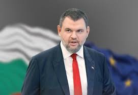  Делян Пеевски: За пореден път Радев нарушава Конституцията