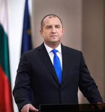  Ден 2 от консултациите: Радев се среща с „Възраждане“ и БСП