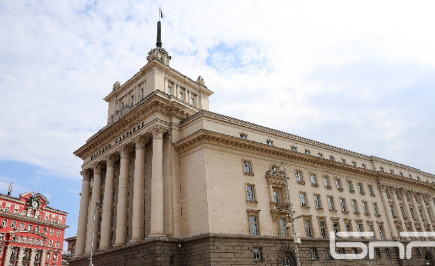  Бюджетната комисия в НС обсъжда запазването на нулевия ДДС върху хляба