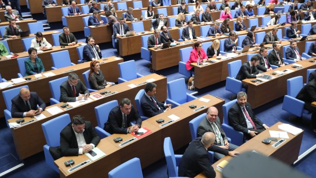  Скандални разкрития на КС! 16 депутати и 1 министър са избрани незаконно