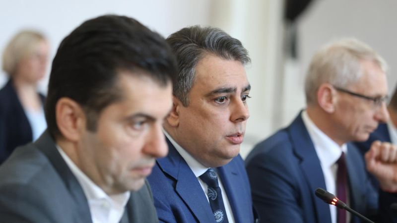  ПП: Увеличаване с 50% на данъчните облекчения за родители, безплатни лекарства до 7 г.