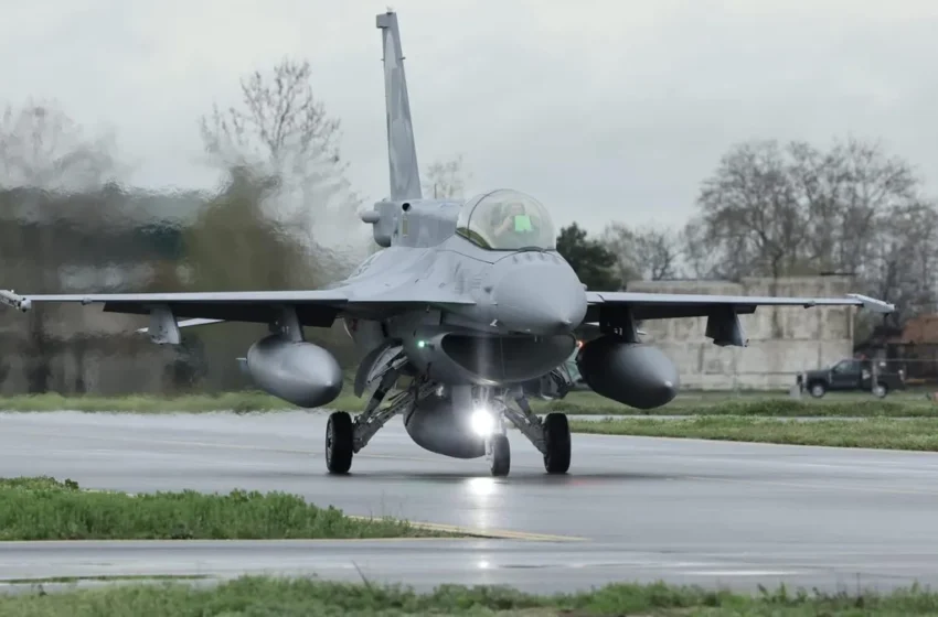  F-16: Борисов поиска оставка за командира на ВВС, а Радев кабинетът да развърже кесията