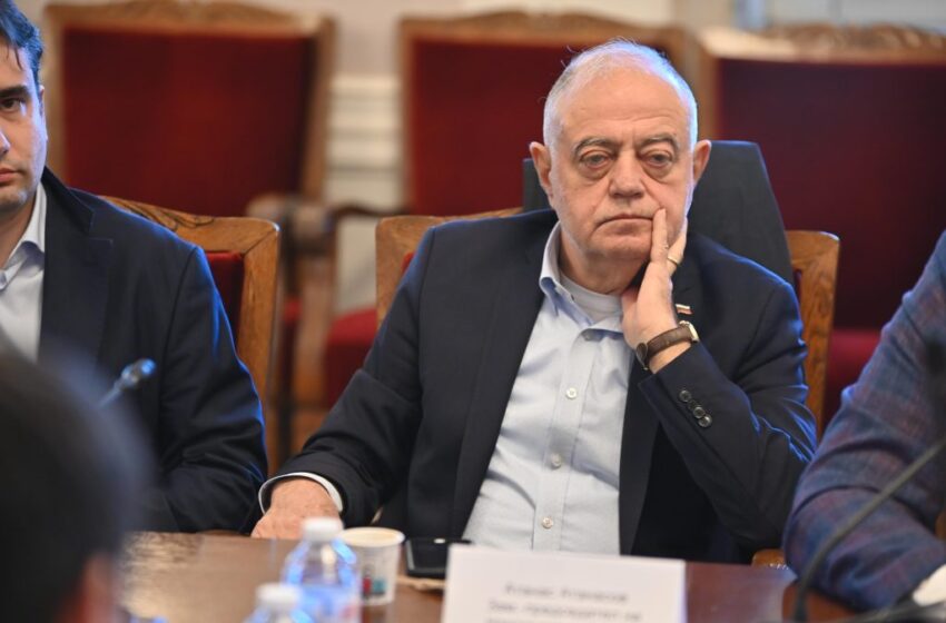  Ген. Атанасов: Бъдещето на България зависи от следващите президентски избори