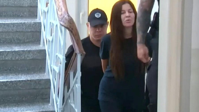  Малко облекчение за Дебора, пуснаха я под домашен арест