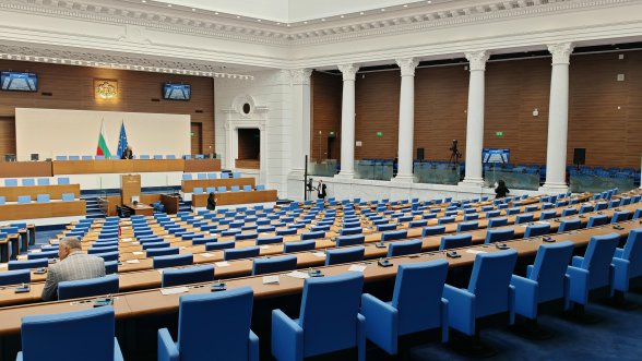  При избори днес: ГЕРБ-СДС с 25,7%, ДПС – НН изкачат втори, срив за ПП-ДБ