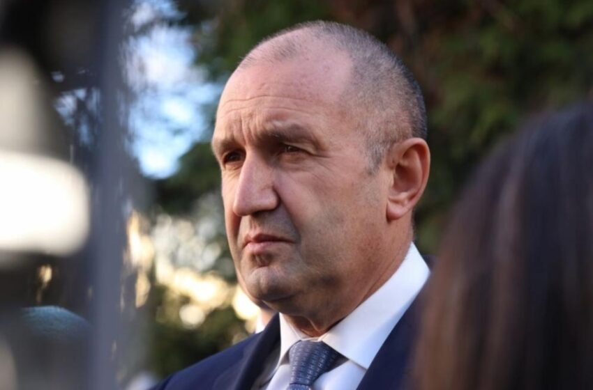  Радев: Правителството стяга най-големия грабеж от 90-те години!