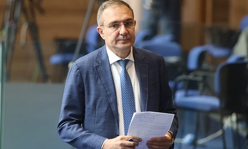  Гуцанов: В социалното министерство вече има заявления за помощи от пострадали от пожарите