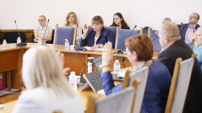  Депутатите отхвърлиха ветото на Радев върху Закона за държавната собственост
