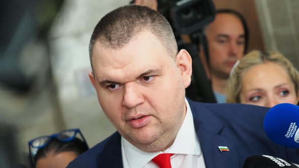  Пеевски: Правителството може да разчита на ДПС-Ново начало