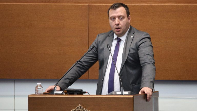  „Възраждане“: АПИ е раздала 14 млн. лв. бонуси за година и половина