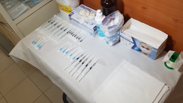  Имунизационната кампания срещу COVID-19 започва