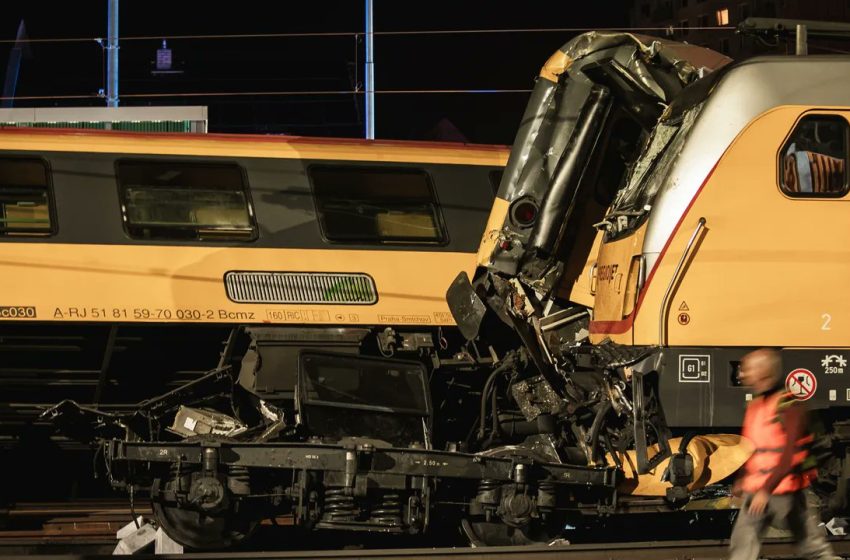  Над 40 ранени след катастрофа между два влака в Чехия