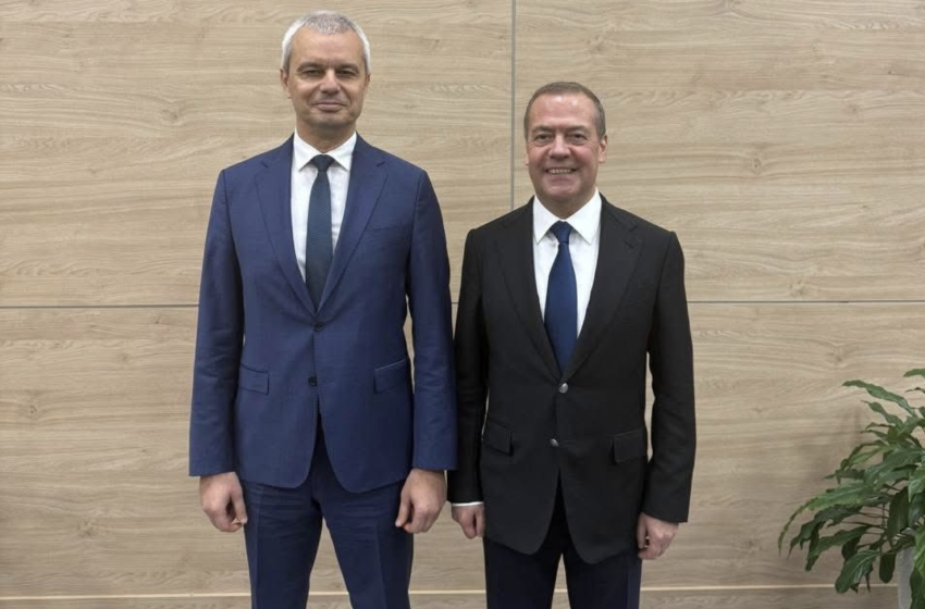  Костадинов и депутати от „Възраждане“ се срещнаха с Медведев