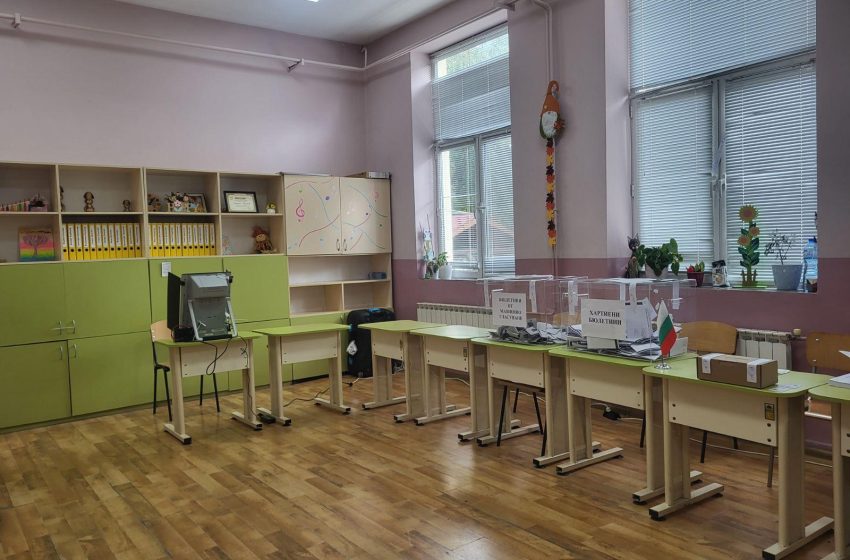  В срок от 2 месеца президентът трябва да насрочи нови избори