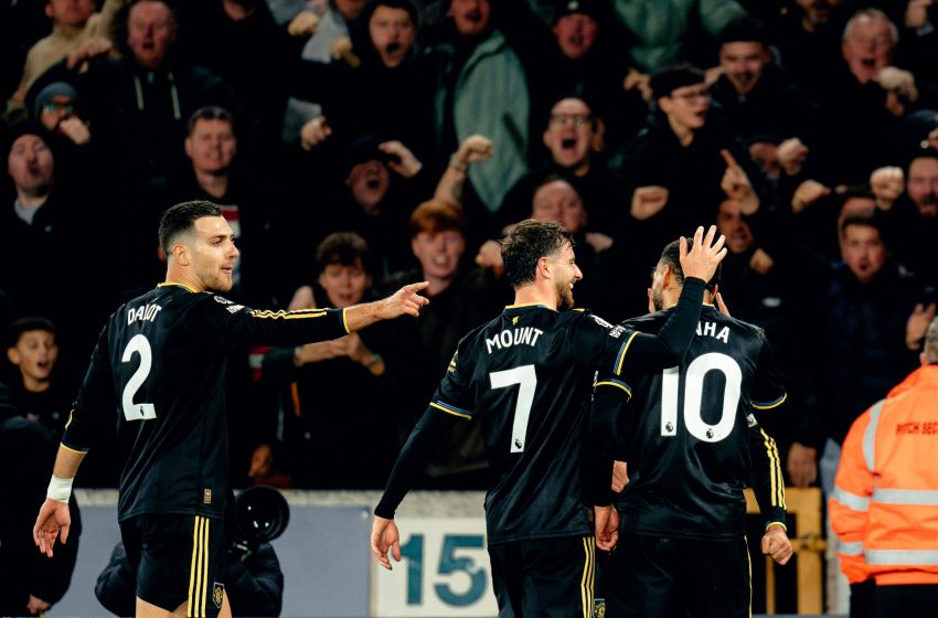  Манчестър Юнайтед също се подигра с тоталния аутсайдер Уулвс на „Молиню“