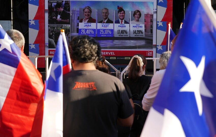  Чилийците гласуват днес на балотаж за президент