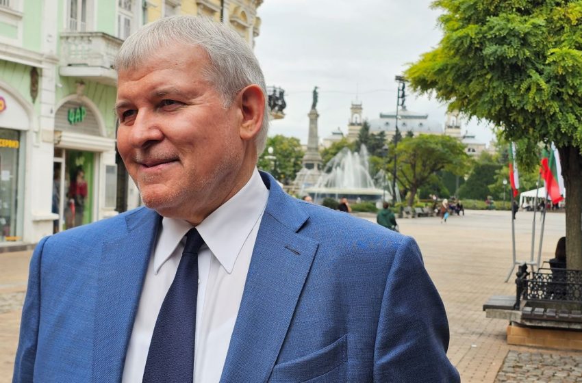  Румен Христов иска Димитър Главчев за служебен премиер