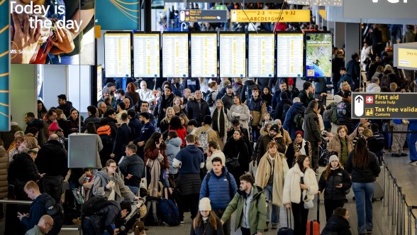  Времето в Европа доведе до жертви и транспортен хаос