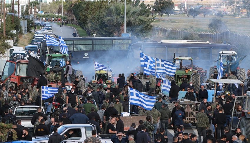  Гръцките земеделци с протест в Лариса
