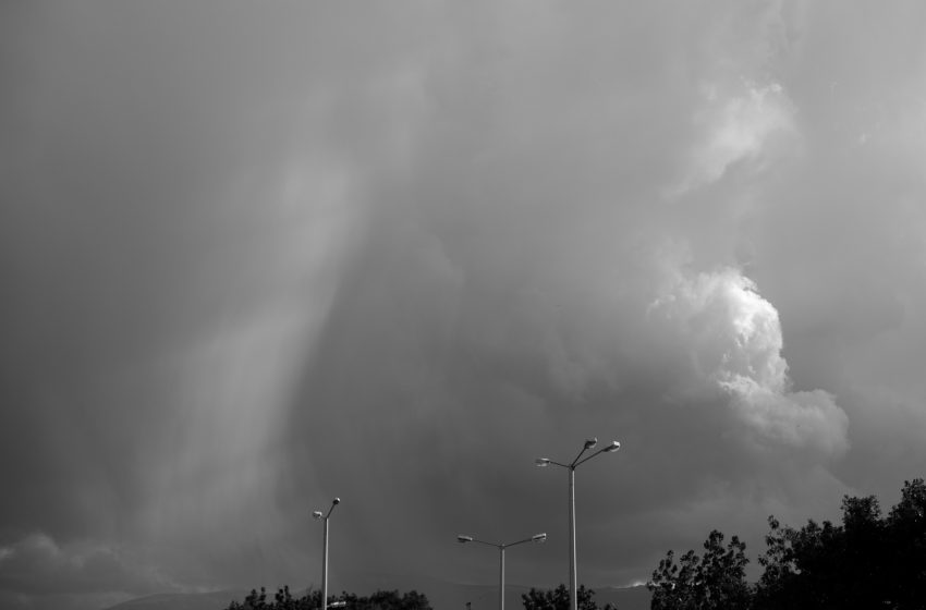  Времето днес: Ще бъде облачно, на места ще има опасност за поледици
