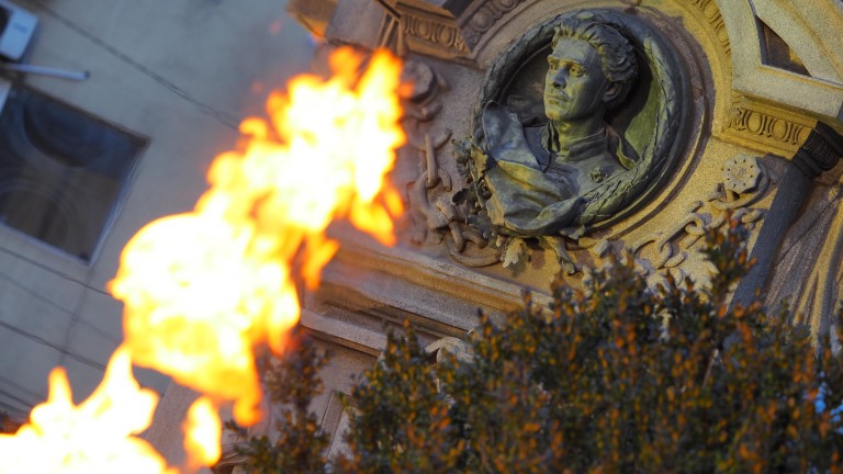  Данаил Димитров: Могат ли политиците да погледнат Левски в очите?