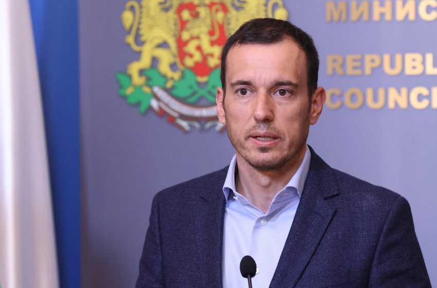  Кметът на София Васил Терзиев обяви рокада в Столична община
