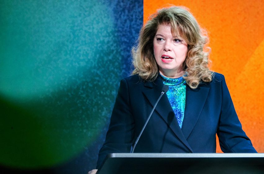  Йотова: Стрелбата във Вашингтон буди дълбоко безпокойство