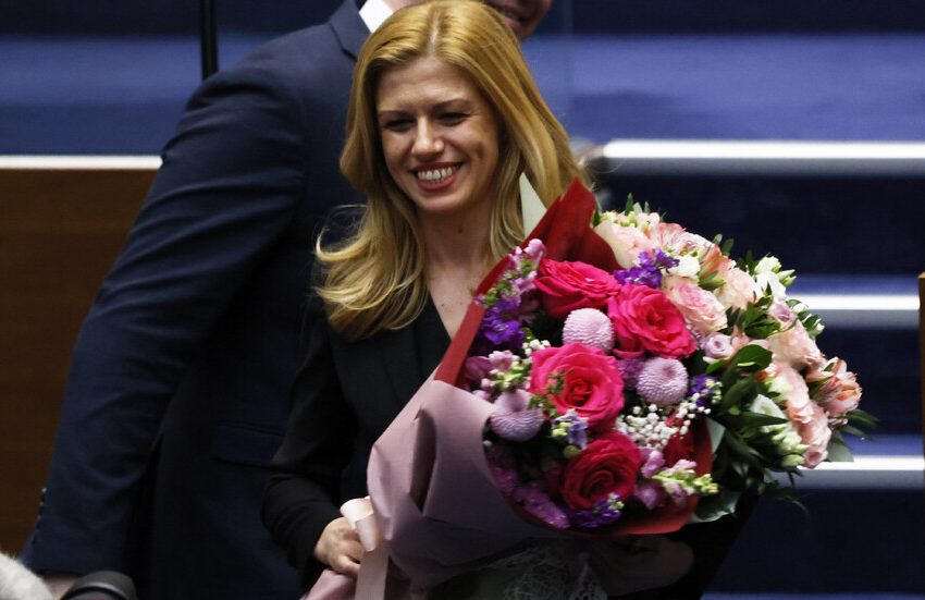  Избраха Михаела Доцова за нов председател на Народното събрание