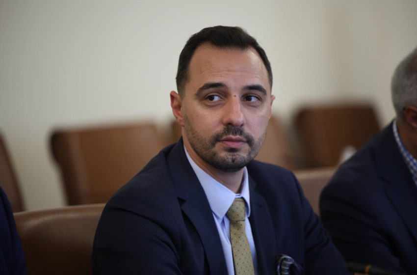  Богдан Богданов, ПП: Ако променяме решенията за помоща за Украйна, трябва да мине през парламента