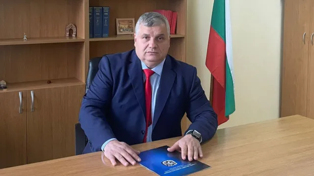  Емил Пармаков временно ще заеме поста на Георги Кандев